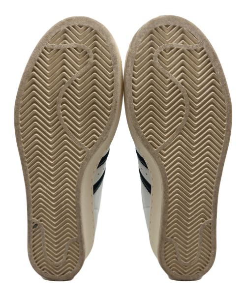 adidas（アディダス）adidas (アディダス) ローカットスニーカー ホワイト×ブラック サイズ:27の古着・服飾アイテム