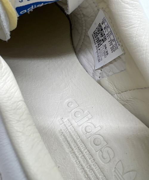 adidas（アディダス）adidas (アディダス) ローカットスニーカー ホワイト×ブラック サイズ:27の古着・服飾アイテム