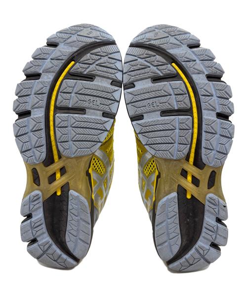 asics（アシックス）asics (アシックス) ローカットスニーカー イエロー×ブラウン サイズ:27の古着・服飾アイテム