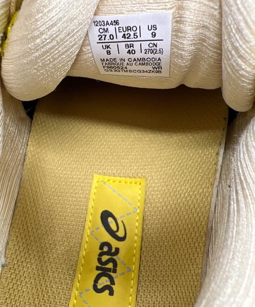 asics（アシックス）asics (アシックス) ローカットスニーカー イエロー×ブラウン サイズ:27の古着・服飾アイテム
