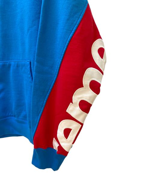 SUPREME（シュプリーム）SUPREME (シュプリーム) プルオーバーパーカー レッド×ブルー サイズ:Mの古着・服飾アイテム