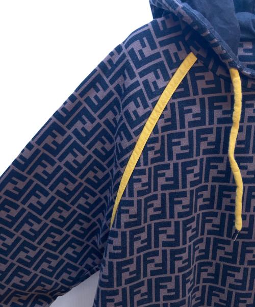 FENDI（フェンディ）FENDI (フェンディ) プルオーバーパーカー イエロー×ブラウン サイズ:Lの古着・服飾アイテム