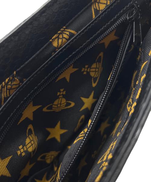 Vivienne Westwood（ヴィヴィアンウエストウッド）Vivienne Westwood (ヴィヴィアンウエストウッド) ショルダーバッグ ゴールド×ブラックの古着・服飾アイテム