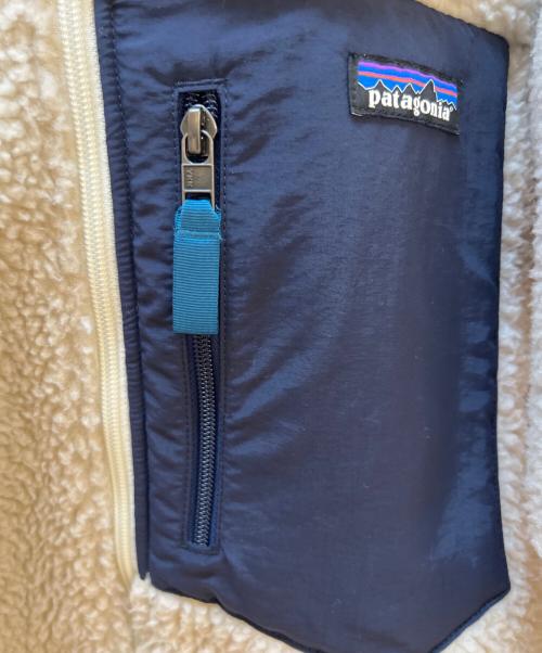 Patagonia（パタゴニア）Patagonia (パタゴニア) Classic Retro-X Jacket アイボリー サイズ:Mの古着・服飾アイテム