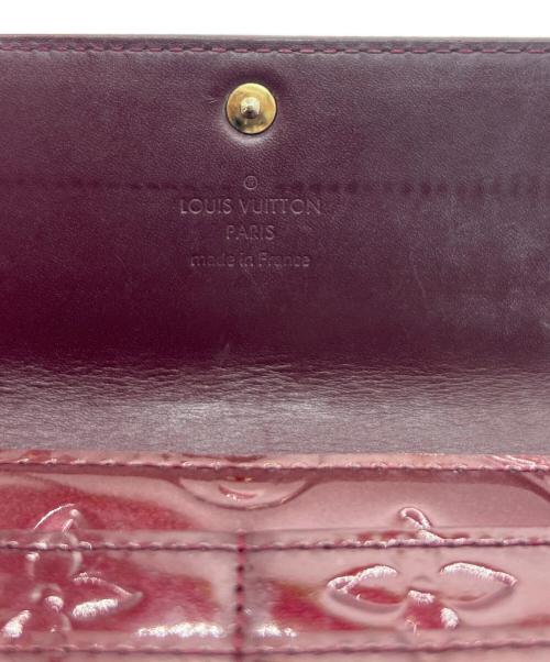 LOUIS VUITTON（ルイ ヴィトン）LOUIS VUITTON (ルイ ヴィトン) 長財布/ヴェルニ• ポルトフォイユ・サラ アマラントの古着・服飾アイテム