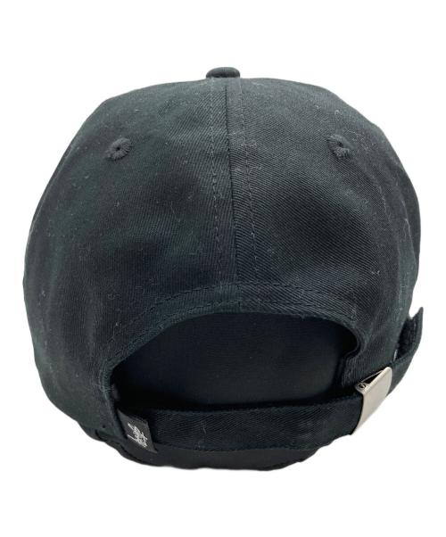 stussy（ステューシー）stussy (ステューシー) キャップ/STU Arch Strapback Cap ブラックの古着・服飾アイテム