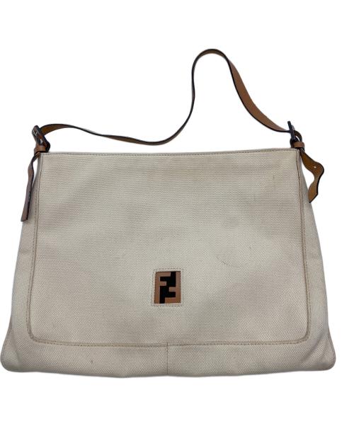 FENDI（フェンディ）FENDI (フェンディ) ショルダーバッグ アイボリーの古着・服飾アイテム