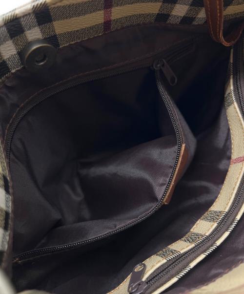 Burberry's（バーバリーズ）Burberry's (バーバリーズ) ハンドバッグ ベージュの古着・服飾アイテム