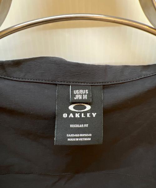 OAKLEY（オークリー）OAKLEY (オークリー) 半袖シャツ ブラック サイズ:Mの古着・服飾アイテム