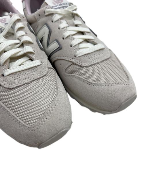 NEW BALANCE（ニューバランス）NEW BALANCE (ニューバランス) ローカットスニーカー ピンクベージュ サイズ:24 未使用品の古着・服飾アイテム