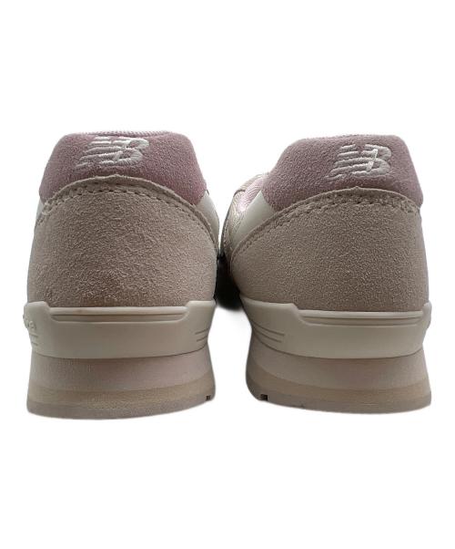 NEW BALANCE（ニューバランス）NEW BALANCE (ニューバランス) ローカットスニーカー ピンクベージュ サイズ:24 未使用品の古着・服飾アイテム