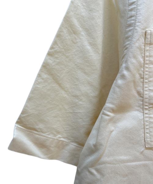BURBERRY（バーバリー）BURBERRY (バーバリー) 半袖シャツ クリーム サイズ:Mの古着・服飾アイテム