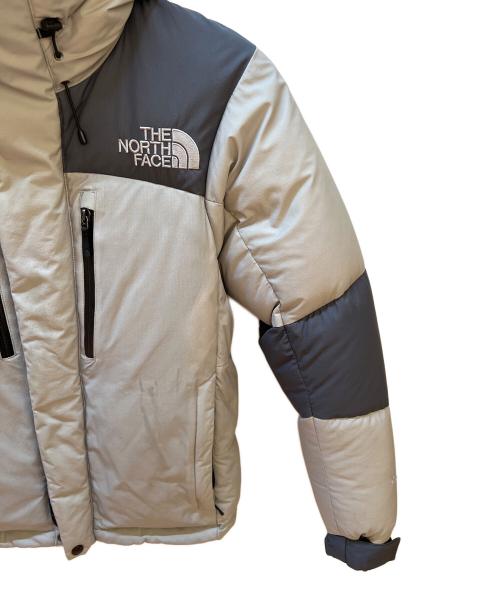 THE NORTH FACE（ザ ノース フェイス）THE NORTH FACE (ザ ノース フェイス) ダウンジャケット ライトグレー×グレー サイズ:Sの古着・服飾アイテム