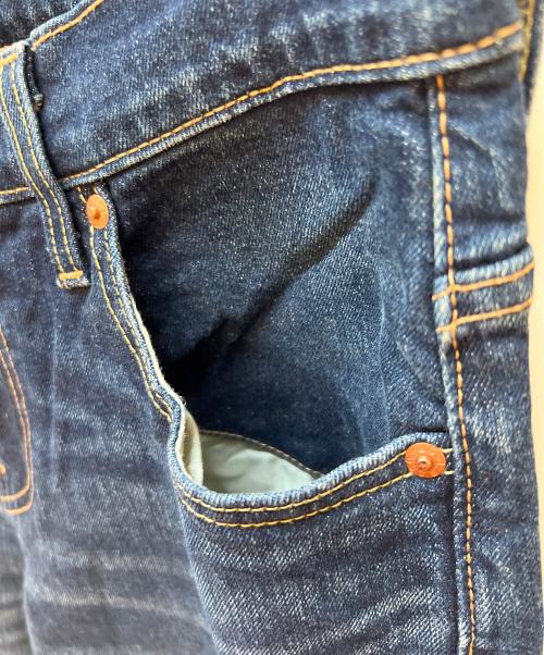 LEVI'S（リーバイス）LEVI'S (リーバイス) デニムパンツ インディゴ サイズ:W28 未使用品の古着・服飾アイテム