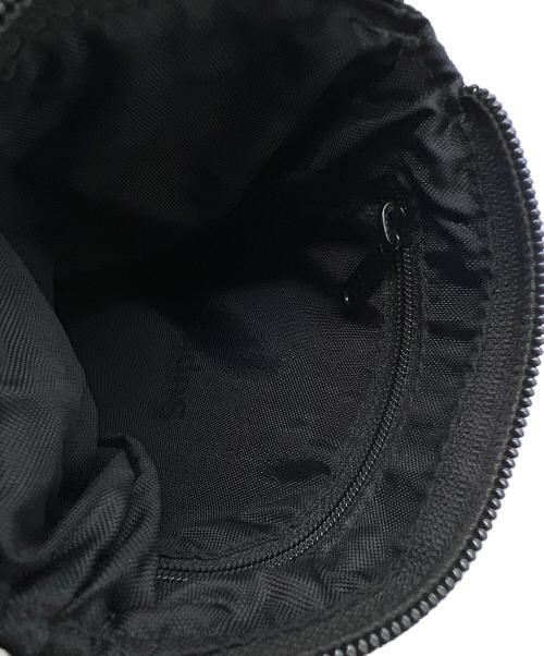 SUPREME（シュプリーム）SUPREME (シュプリーム) ショルダーポーチ ブラックの古着・服飾アイテム