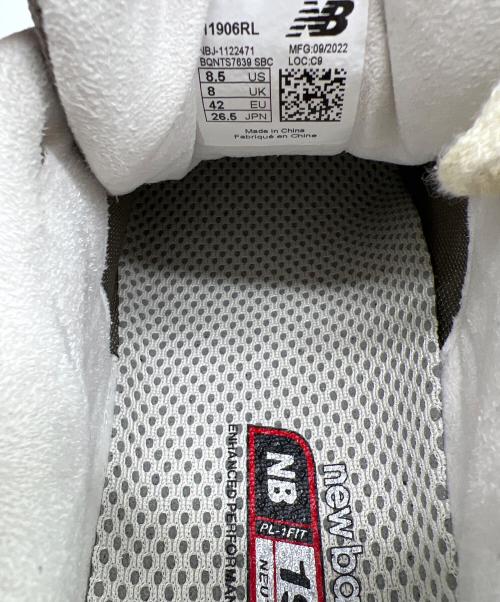 NEW BALANCE（ニューバランス）NEW BALANCE (ニューバランス) M1906RL ライトグレー サイズ:26.5の古着・服飾アイテム