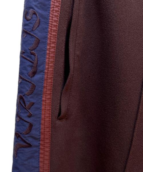 TOGA PULLA（トーガ プルラ）TOGA PULLA (トーガ プルラ) トラックパンツ ブラウン サイズ:44の古着・服飾アイテム