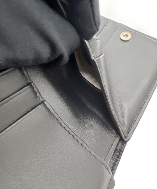 BOTTEGA VENETA（ボッテガベネタ）BOTTEGA VENETA (ボッテガベネタ) 2つ折り財布 ブラックの古着・服飾アイテム
