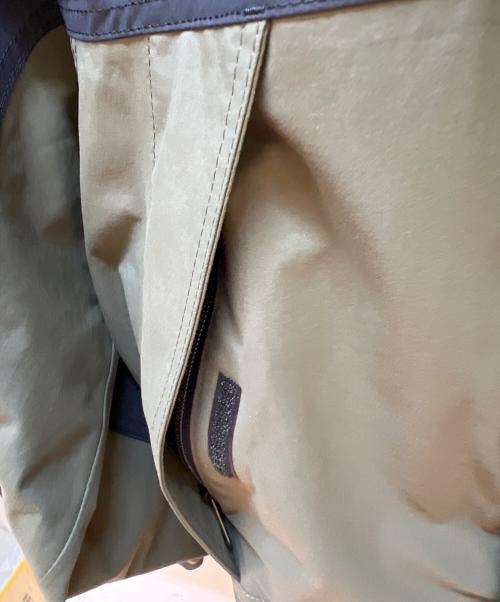 THE NORTH FACE（ザ ノース フェイス）THE NORTH FACE (ザ ノース フェイス) マウンテンライトジャケット ブラック×オリーブ サイズ:Sの古着・服飾アイテム