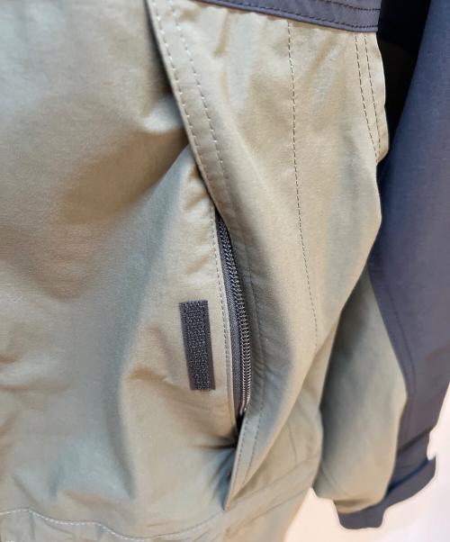 THE NORTH FACE（ザ ノース フェイス）THE NORTH FACE (ザ ノース フェイス) マウンテンライトジャケット ブラック×オリーブ サイズ:Sの古着・服飾アイテム
