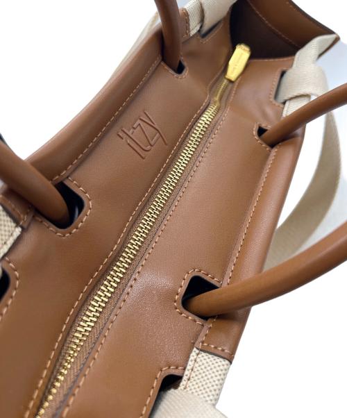 CHARLES & KEITH（チャールズアンドキース）CHARLES & KEITH (チャールズアンドキース) 2WAYバッグ ベージュ×ブラウンの古着・服飾アイテム