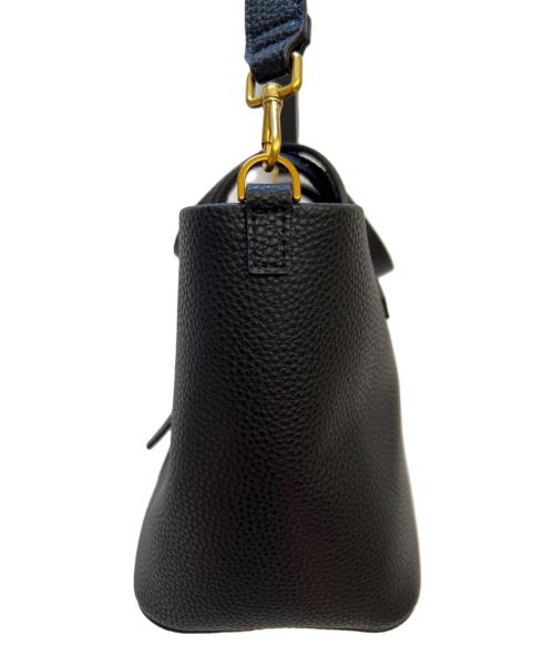 CHARLES & KEITH（チャールズアンドキース）CHARLES & KEITH (チャールズアンドキース) Beryl ベリル リサイクルレザーバケツバッグ ブラックの古着・服飾アイテム