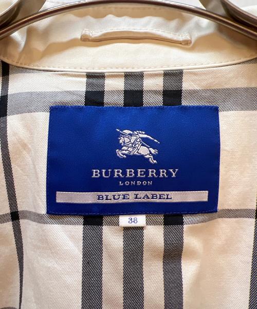 BURBERRY BLUE LABEL（バーバリー ブルー レーベル）BURBERRY BLUE LABEL (バーバリー ブルー レーベル) トレンチコート アイボリー サイズ:38の古着・服飾アイテム