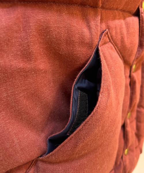 RockyMountainFeatherBed（ロッキーマウンテンフェザーベッド）RockyMountainFeatherBed (ロッキーマウンテンフェザーベッド) WAREHOUSE (ウエアハウス) ダウンベスト ブラウン サイズ:38の古着・服飾アイテム