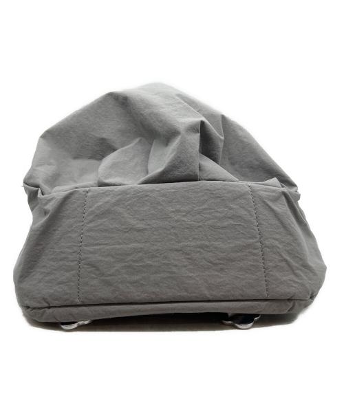 ANUNFOID（アヌンフォルド）ANUNFOID (アヌンフォルド) リュック グレーの古着・服飾アイテム