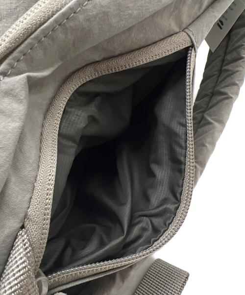 ANUNFOID（アヌンフォルド）ANUNFOID (アヌンフォルド) リュック グレーの古着・服飾アイテム