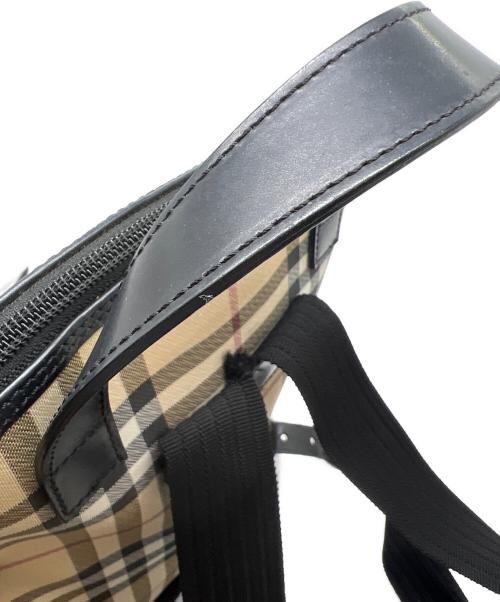 BURBERRY（バーバリー）BURBERRY (バーバリー) リュック ベージュ×ブラックの古着・服飾アイテム