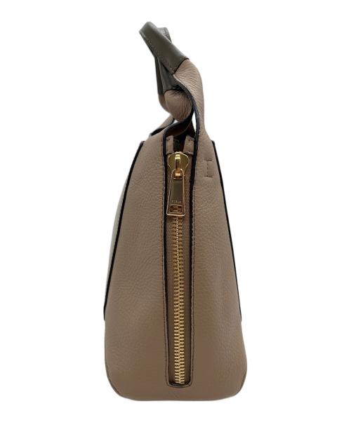 FURLA（フルラ）FURLA (フルラ) ハンドバッグ カーキ×アイボリーの古着・服飾アイテム