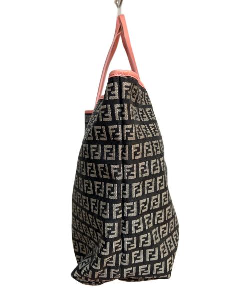 FENDI（フェンディ）FENDI (フェンディ) トートバッグ/ズッキーノ ブラック×ピンクの古着・服飾アイテム