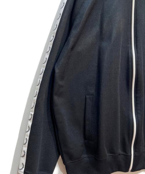 FRED PERRY（フレッドペリー）FRED PERRY (フレッドペリー) トラックジャケット ブラック サイズ:XLの古着・服飾アイテム