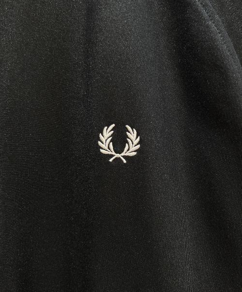 FRED PERRY（フレッドペリー）FRED PERRY (フレッドペリー) トラックジャケット ブラック サイズ:XLの古着・服飾アイテム