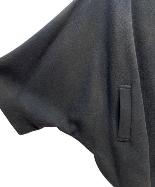 BEARDSLEY（ビアズリー）BEARDSLEY (ビアズリー) ポンチョコート ブラック サイズ:Freeの古着・服飾アイテム