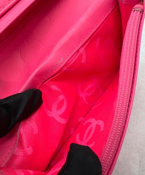 CHANEL（シャネル）CHANEL (シャネル) 2つ折り財布 ブラック×ピンクの古着・服飾アイテム