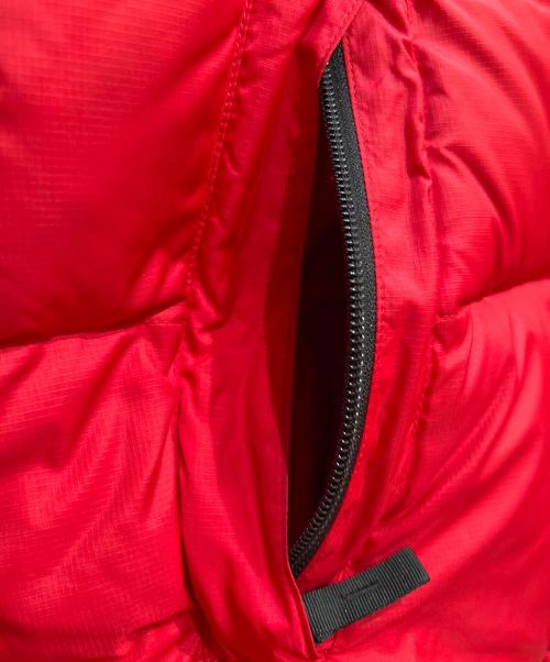 THE NORTH FACE（ザ ノース フェイス）THE NORTH FACE (ザ ノース フェイス) ヌプシジャケット レッド×ブラック サイズ:Mの古着・服飾アイテム