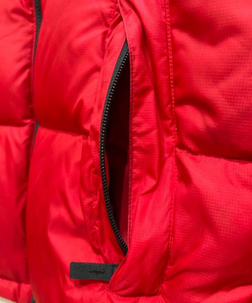 THE NORTH FACE（ザ ノース フェイス）THE NORTH FACE (ザ ノース フェイス) ヌプシジャケット レッド×ブラック サイズ:Mの古着・服飾アイテム