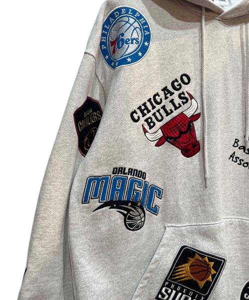 NBA（エヌビーエー）NBA (エヌビーエー) FREAK'S STORE (フリークスストア) パーカー アイボリー サイズ:Lの古着・服飾アイテム