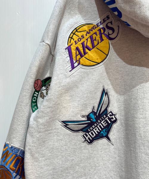 NBA（エヌビーエー）NBA (エヌビーエー) FREAK'S STORE (フリークスストア) パーカー アイボリー サイズ:Lの古着・服飾アイテム