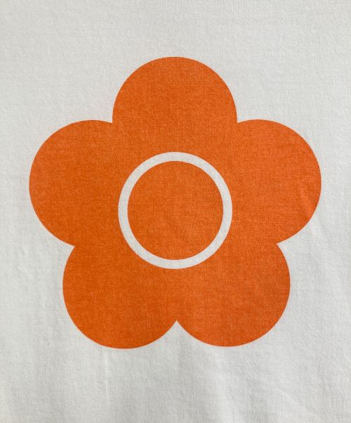 Lily Brown（リリーブラウン）Lily Brown (リリーブラウン) MARY QUANT (マリークヮント) Lily Brown × MARY QUANT リンガーTシャツ ホワイト サイズ:ONE SIZEの古着・服飾アイテム