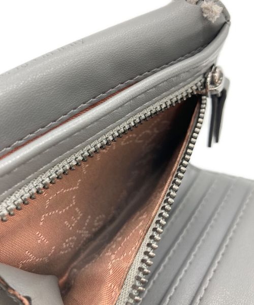 STELLA McCARTNEY（ステラマッカートニー）STELLA McCARTNEY (ステラマッカートニー) STELLA McCARTNEY ファラベラ スモールフラップウォレット グレーの古着・服飾アイテム