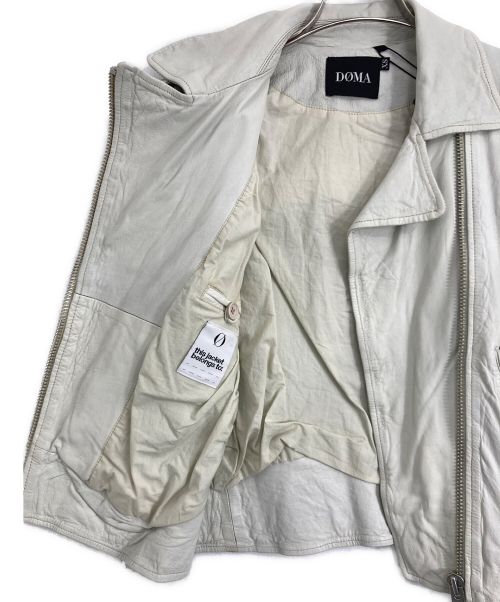 DOMA（ドマ）DOMA (ドマ) DOMA(ドマ) レザー切替ジャケット アイボリー×ライトグレー サイズ:XSの古着・服飾アイテム