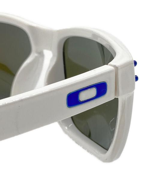 OAKLEY（オークリー）OAKLEY (オークリー) OAKLEY HOLBROOK ブルー×ホワイトの古着・服飾アイテム