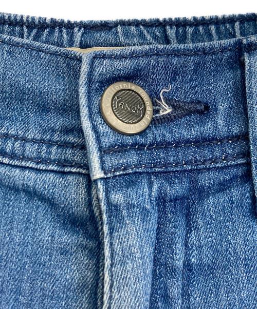YANUK（ヤヌーク）YANUK (ヤヌーク) YANUK リラックスセミフレアデニム インディゴ サイズ:Mの古着・服飾アイテム