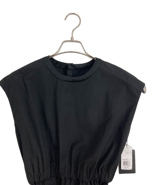 ESTNATION（エストネーション）ESTNATION (エストネーション) タフタノースリーブワンピース ブラック サイズ:38 未使用品の古着・服飾アイテム