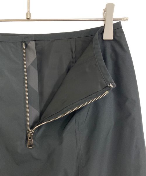 BURBERRY（バーバリー）BURBERRY (バーバリー) BURBERRY(バーバリー) スカート ネイビー サイズ:36の古着・服飾アイテム