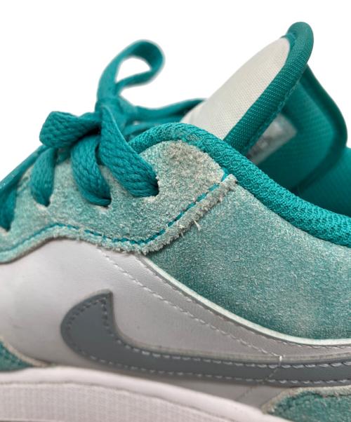 NIKE（ナイキ）NIKE (ナイキ) スニーカー ホワイト×グリーン サイズ:24の古着・服飾アイテム