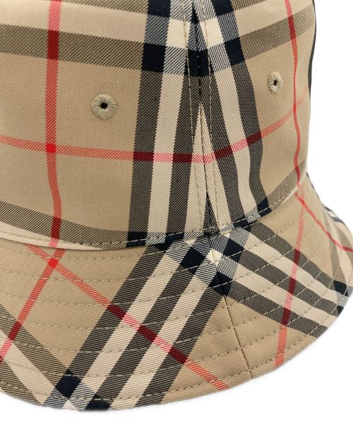 BURBERRY（バーバリー）BURBERRY (バーバリー) BURBERRY バケットハット ベージュ サイズ:Mの古着・服飾アイテム